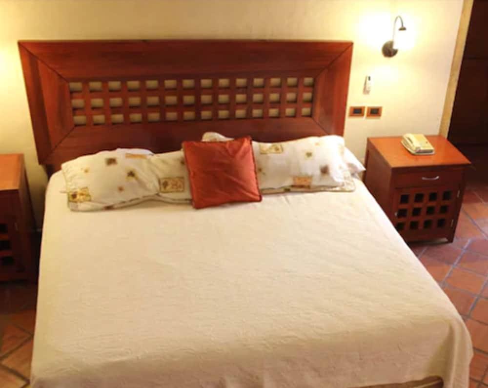 Hotel Quinta Santiago Querétaro Esterno foto